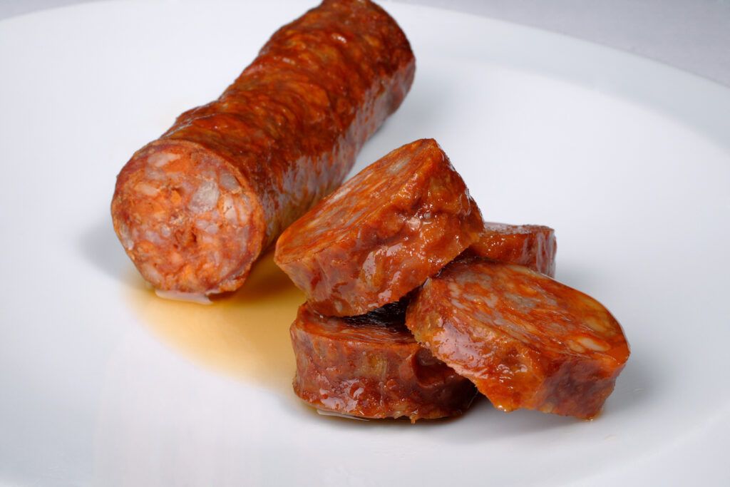 Chorizo de Cantimpalos  pasado por la sarteen-8€ - Restaurante José  María: cochinillo asado de Segovia